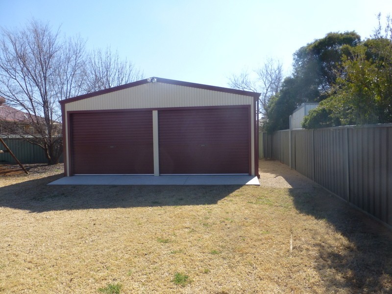 13 Ebelina Crescent, Parkes NSW 2870