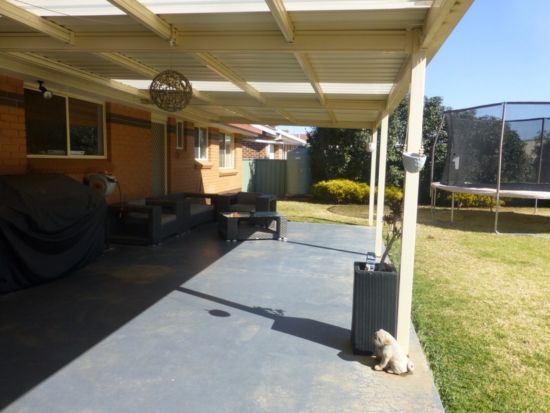 13 Ebelina Crescent, Parkes NSW 2870