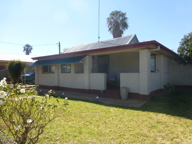 77 Hill Street, Parkes NSW 2870