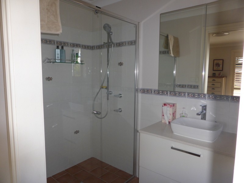 14 Glenburnie Close, Parkes NSW 2870
