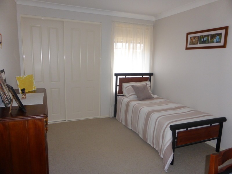 14 Glenburnie Close, Parkes NSW 2870
