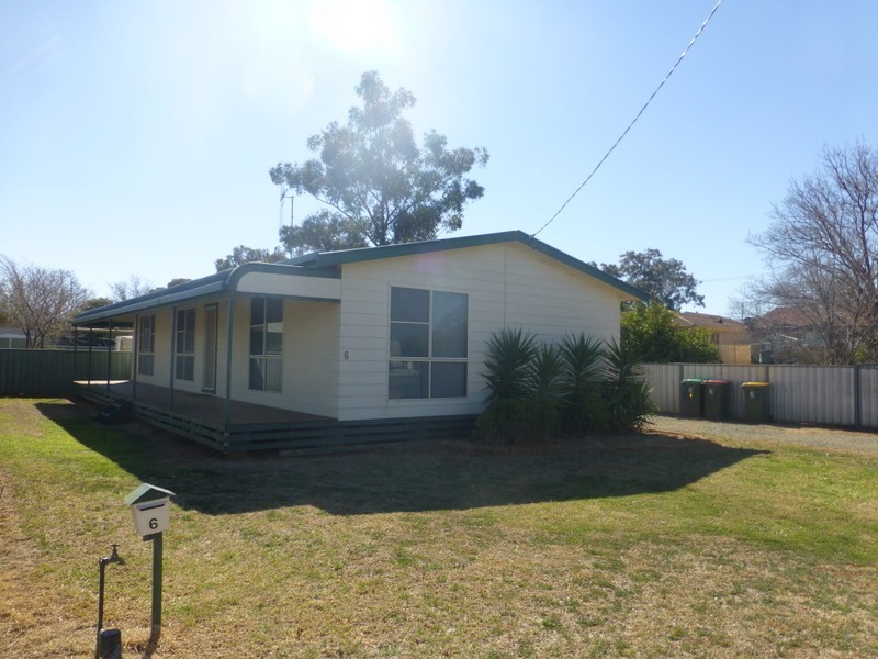 6 Koala Street, Parkes NSW 2870