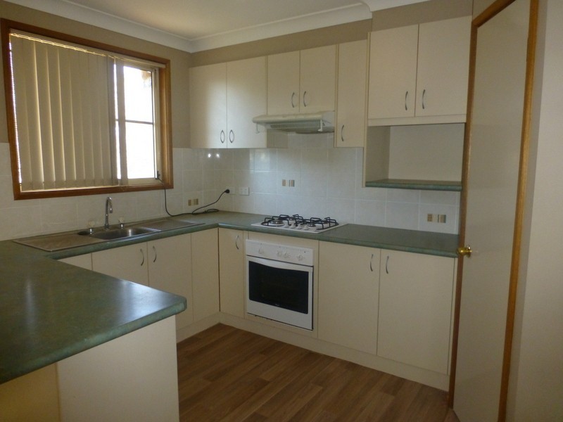 6 Koala Street, Parkes NSW 2870