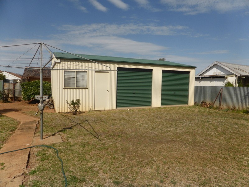 67 Dalton Street, Parkes NSW 2870