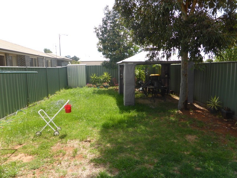 74A Close Street, Parkes NSW 2870