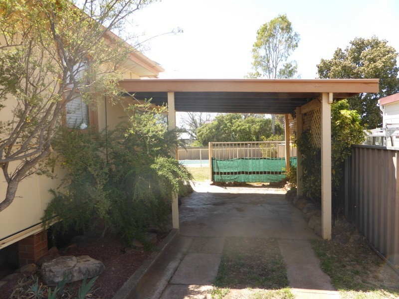 3 Dalley Street, Parkes NSW 2870