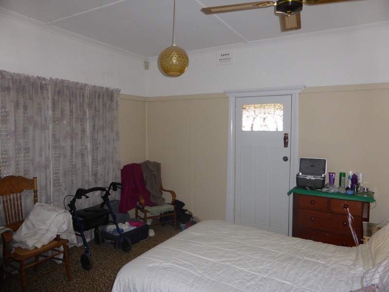 19 Best Street, Parkes NSW 2870