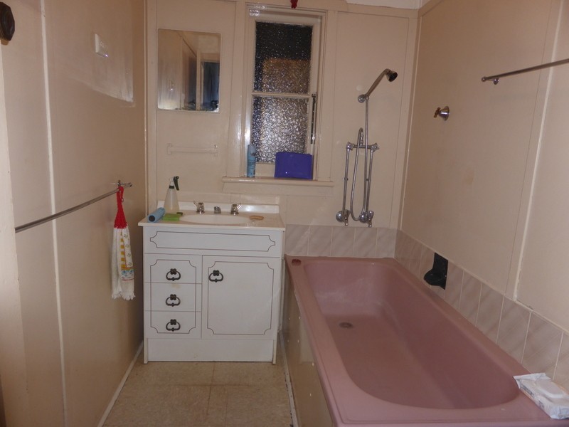 19 Best Street, Parkes NSW 2870