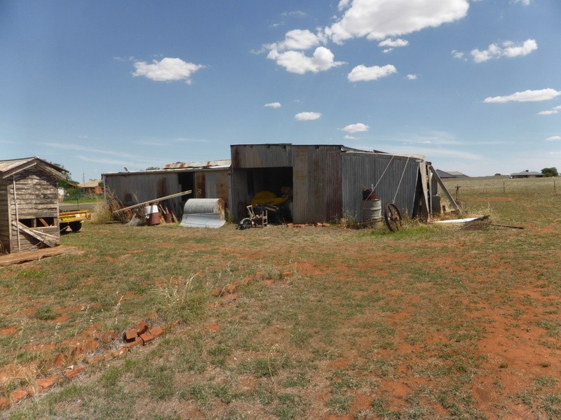 19 Best Street, Parkes NSW 2870