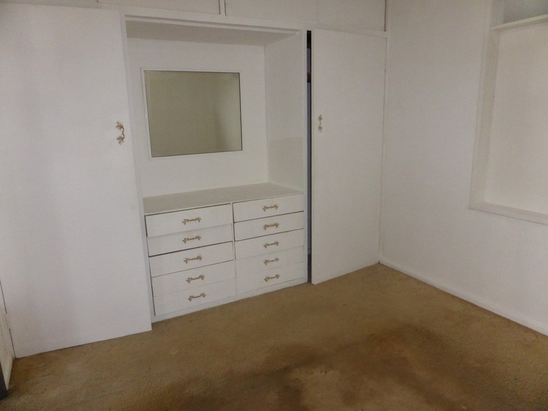 2 Moon Crescent, Parkes NSW 2870