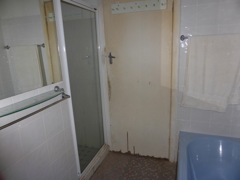 2 Moon Crescent, Parkes NSW 2870