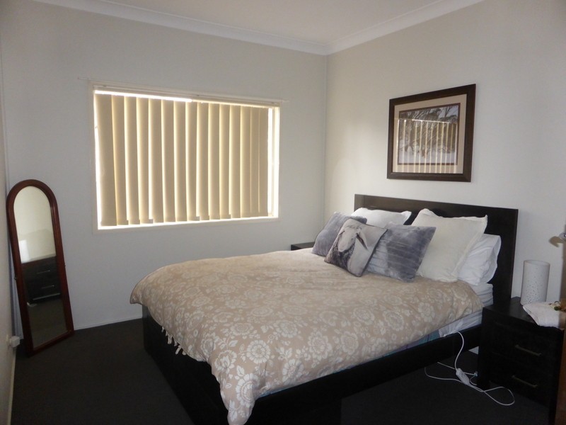 2 Wattle Street, Parkes NSW 2870