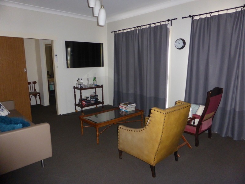 2 Wattle Street, Parkes NSW 2870