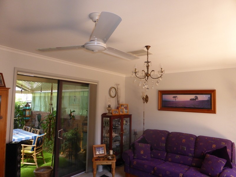 5 Tichborne Street, Parkes NSW 2870