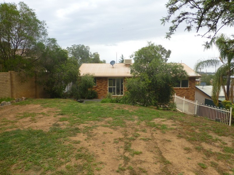 15 William Street, Parkes NSW 2870