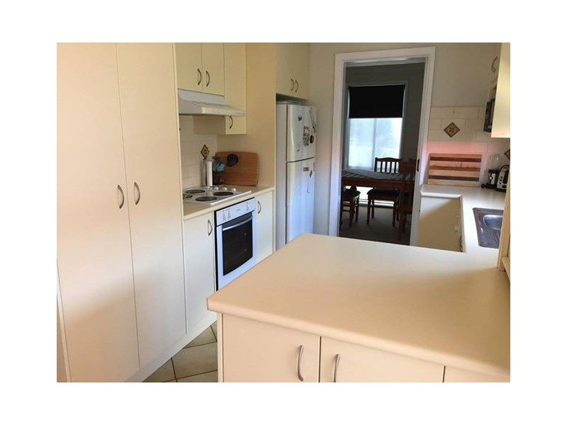 7 Flinders Street, Parkes NSW 2870