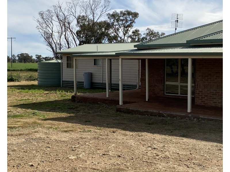 60 Trewilga Road, Peak Hill NSW 2869