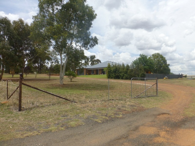 177 Cons Lane, Parkes NSW 2870