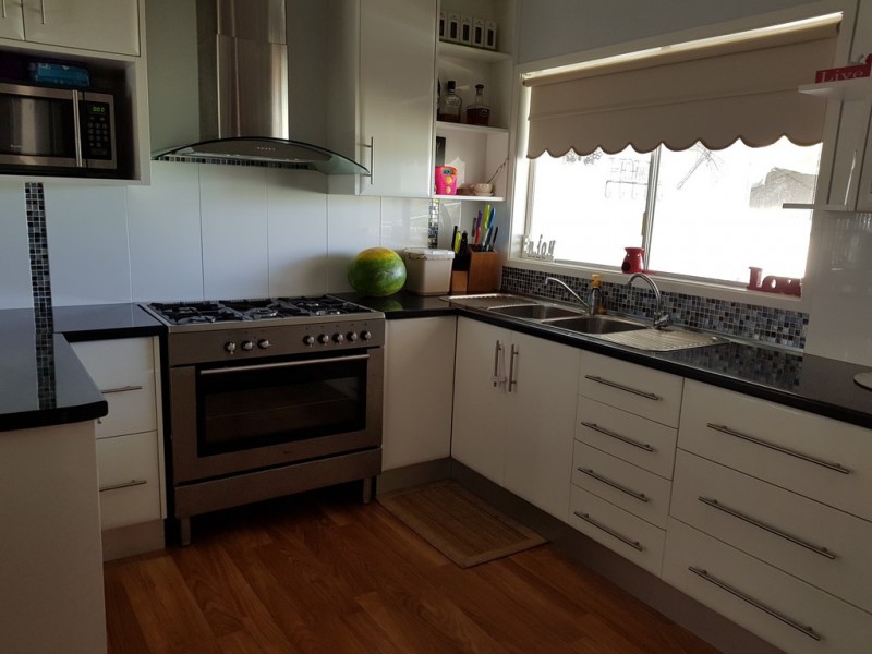 7 Hodges Street, Parkes NSW 2870