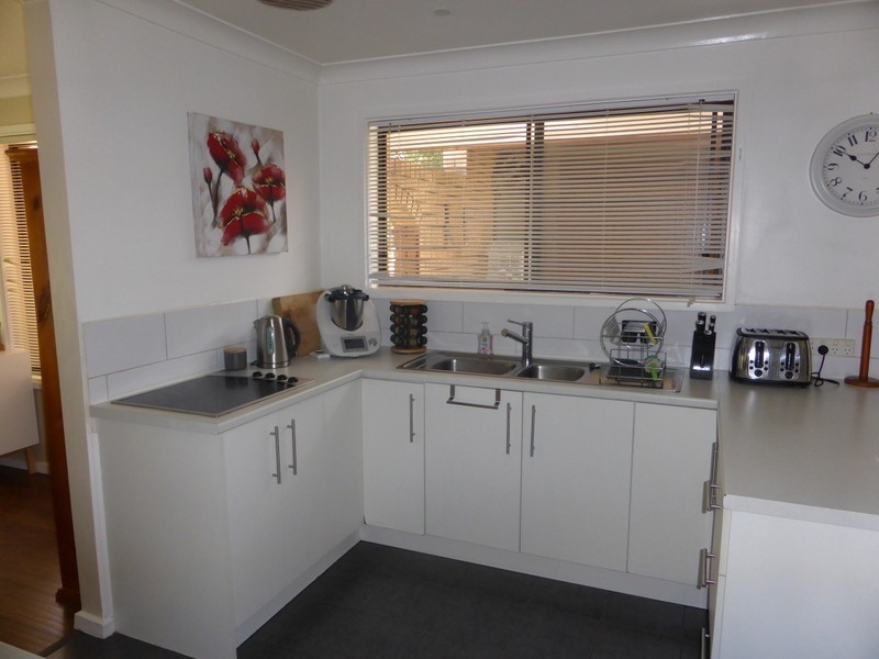 15 Glenhaven Avenue, Parkes NSW 2870