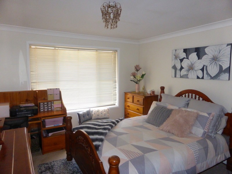 15 Glenhaven Avenue, Parkes NSW 2870