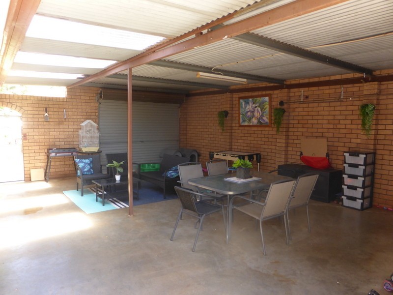 15 Glenhaven Avenue, Parkes NSW 2870