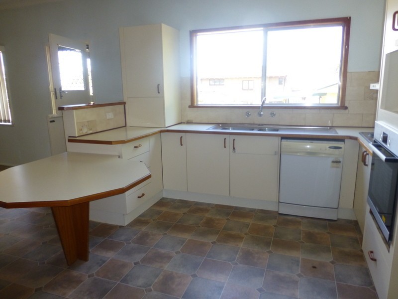 23 Reid Street, Parkes NSW 2870