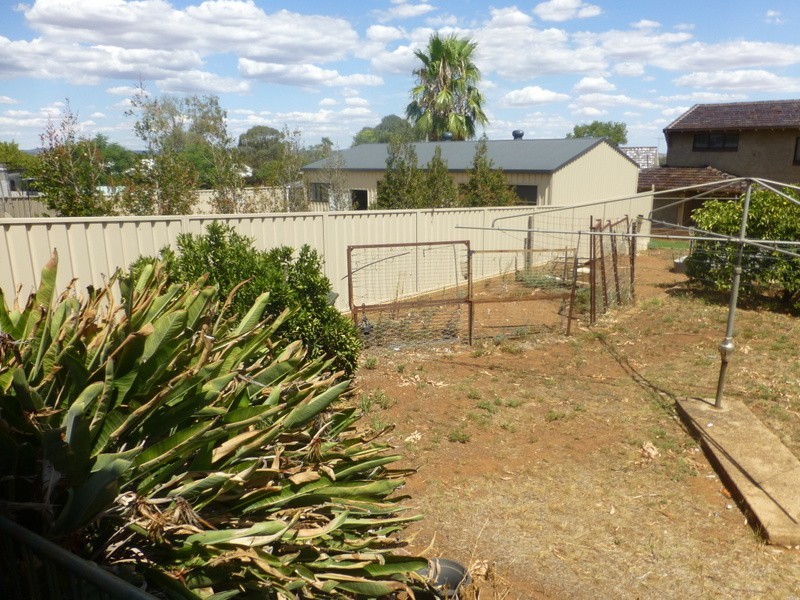 23 Reid Street, Parkes NSW 2870