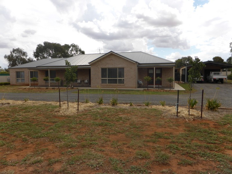 226 Nash Street, Parkes NSW 2870