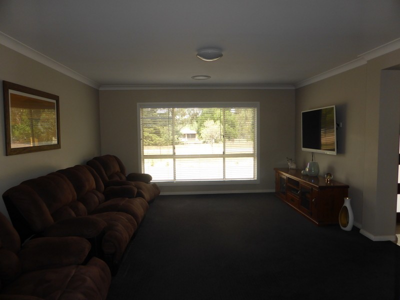 226 Nash Street, Parkes NSW 2870