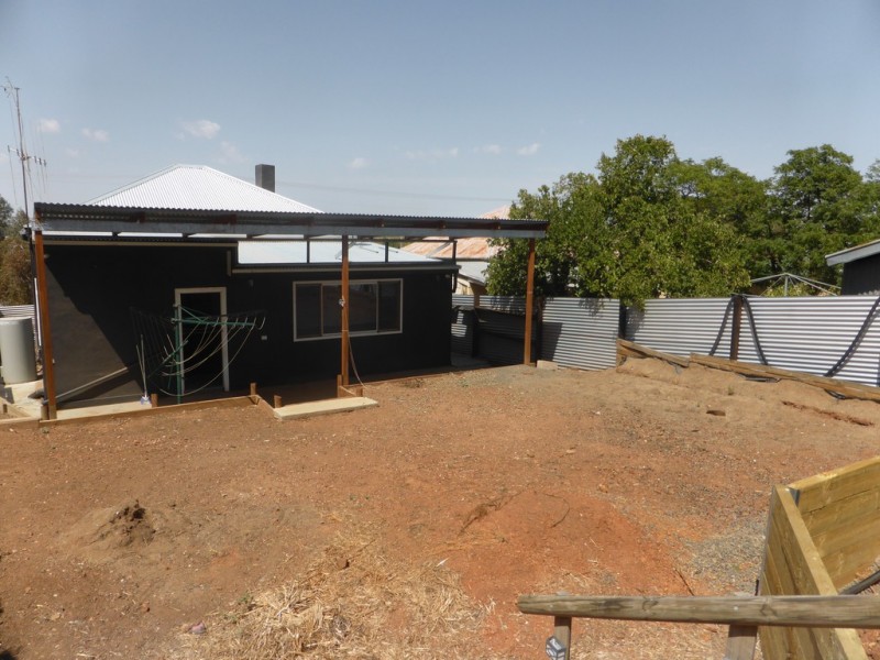 12 Gap Street, Parkes NSW 2870