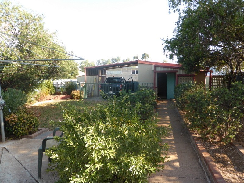 112 Clarinda Street, Parkes NSW 2870