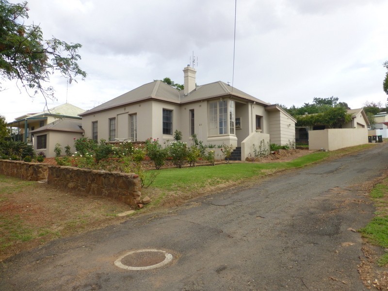 28 Gap Street, Parkes NSW 2870