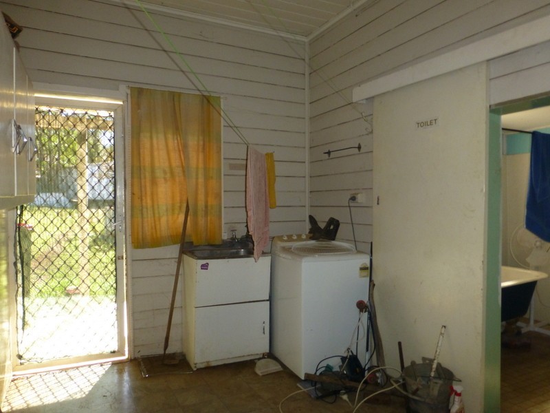 70 Orange Street, Parkes NSW 2870