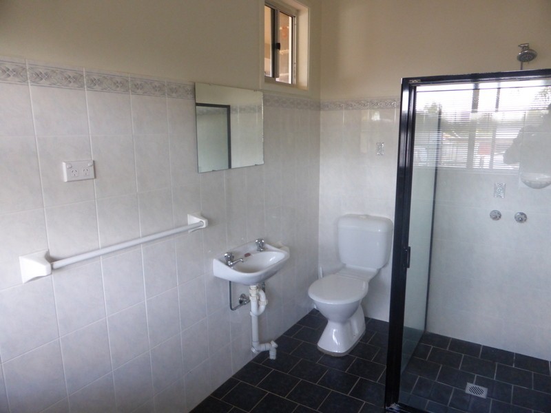 125-129 Victoria Street, Parkes NSW 2870