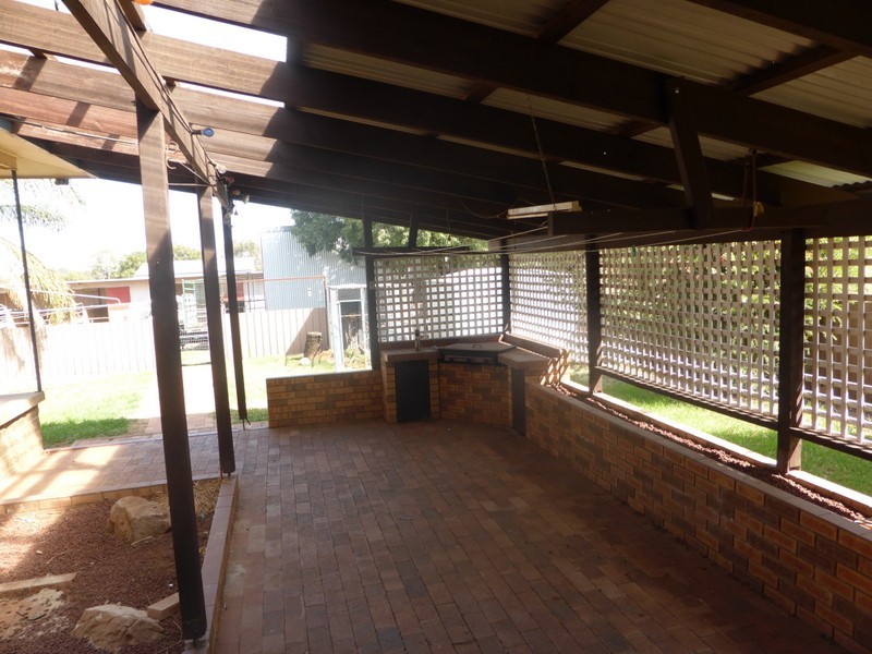 125-129 Victoria Street, Parkes NSW 2870