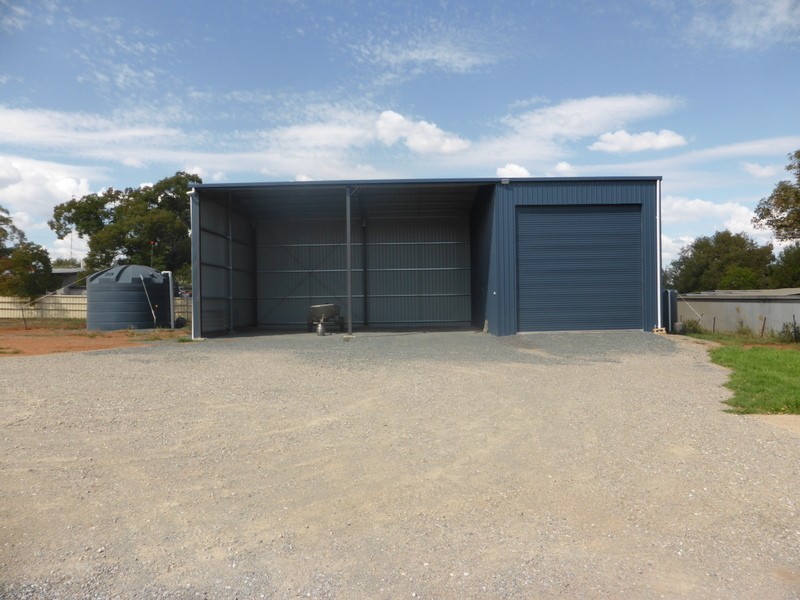 125-129 Victoria Street, Parkes NSW 2870