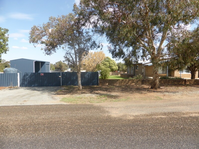 125-129 Victoria Street, Parkes NSW 2870