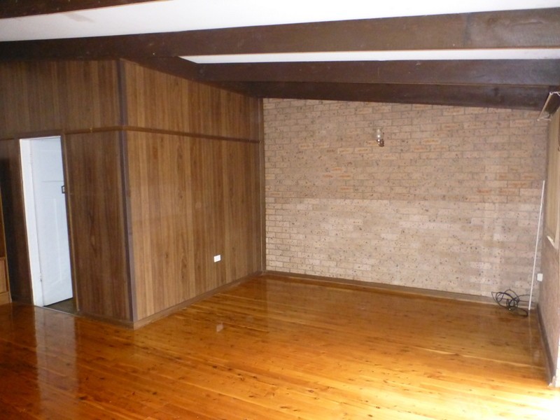 8 Ween Street, Peak Hill NSW 2869