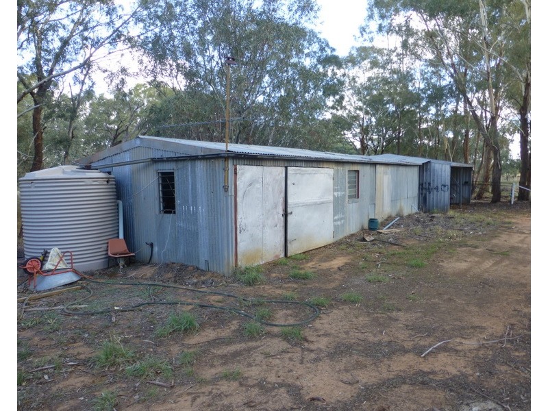 64 Terrill Road, Parkes NSW 2870