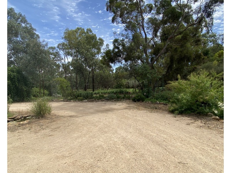 64 Terrill Road, Parkes NSW 2870