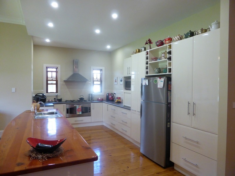 9 Albert Street, Parkes NSW 2870
