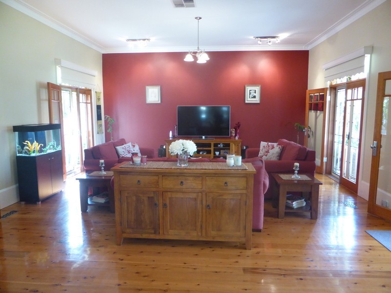 9 Albert Street, Parkes NSW 2870