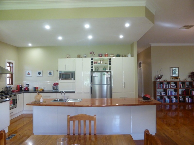 9 Albert Street, Parkes NSW 2870