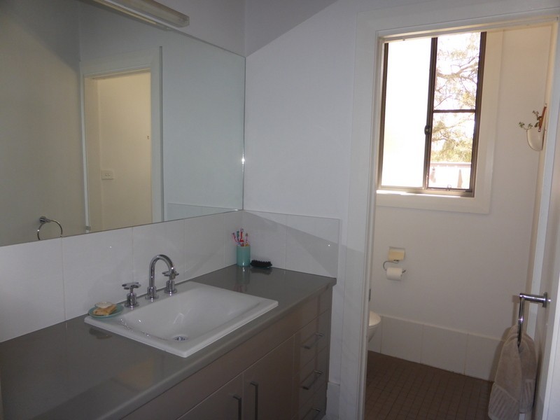 70 Dalton Street, Parkes NSW 2870