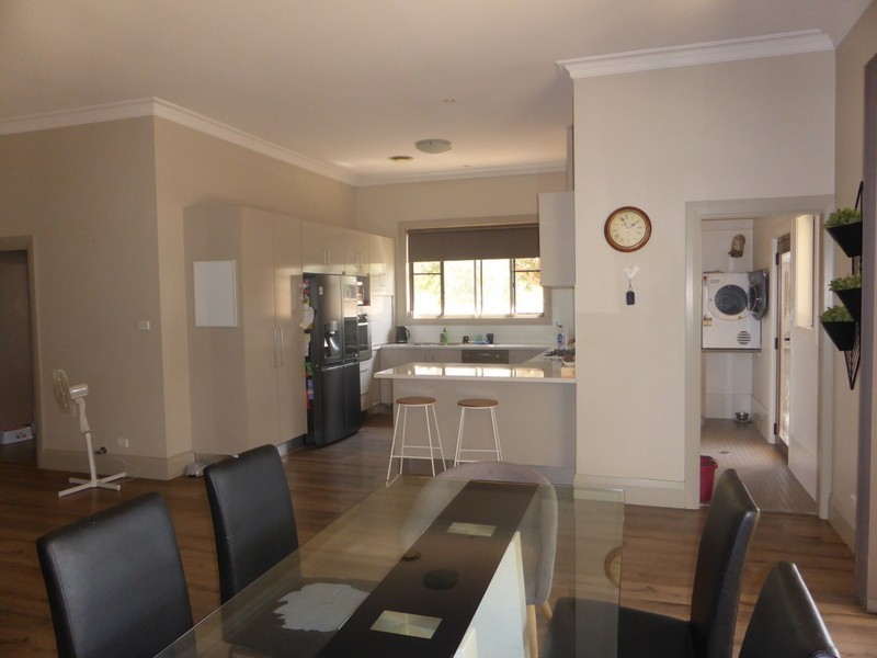 70 Dalton Street, Parkes NSW 2870