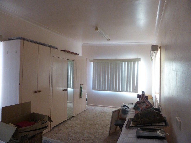 5 Glover Street, Parkes NSW 2870
