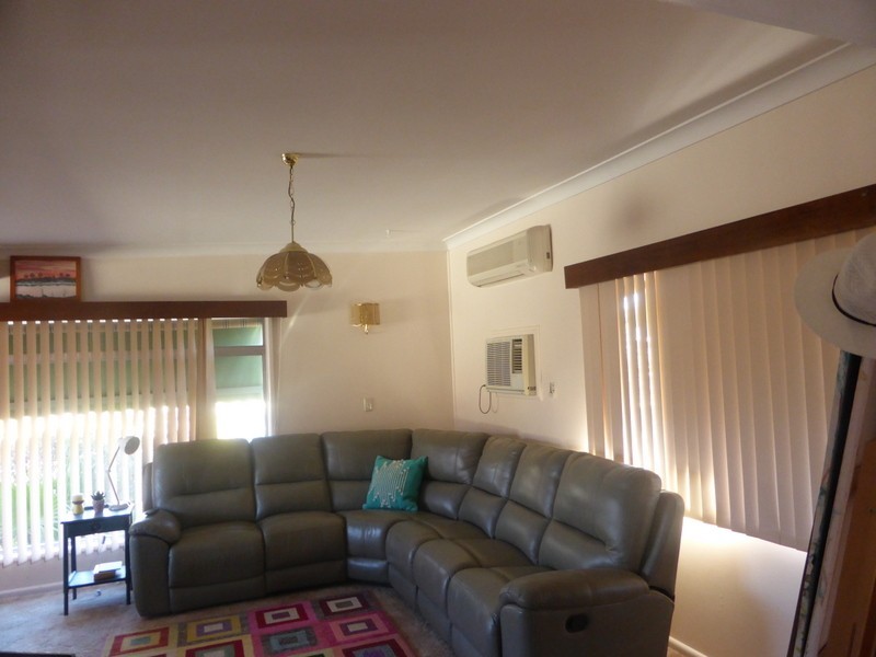 5 Glover Street, Parkes NSW 2870