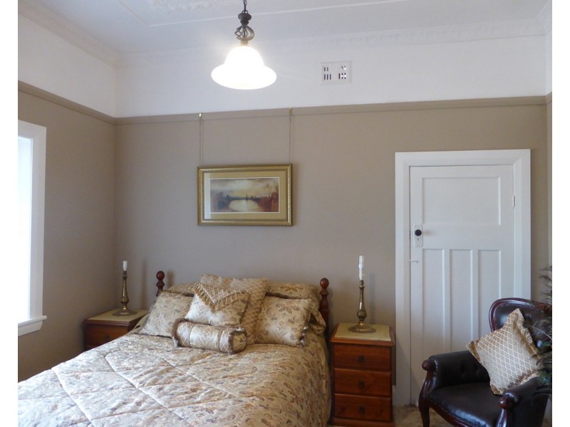 14 Cecile Street, Parkes NSW 2870