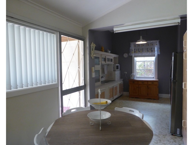 14 Cecile Street, Parkes NSW 2870
